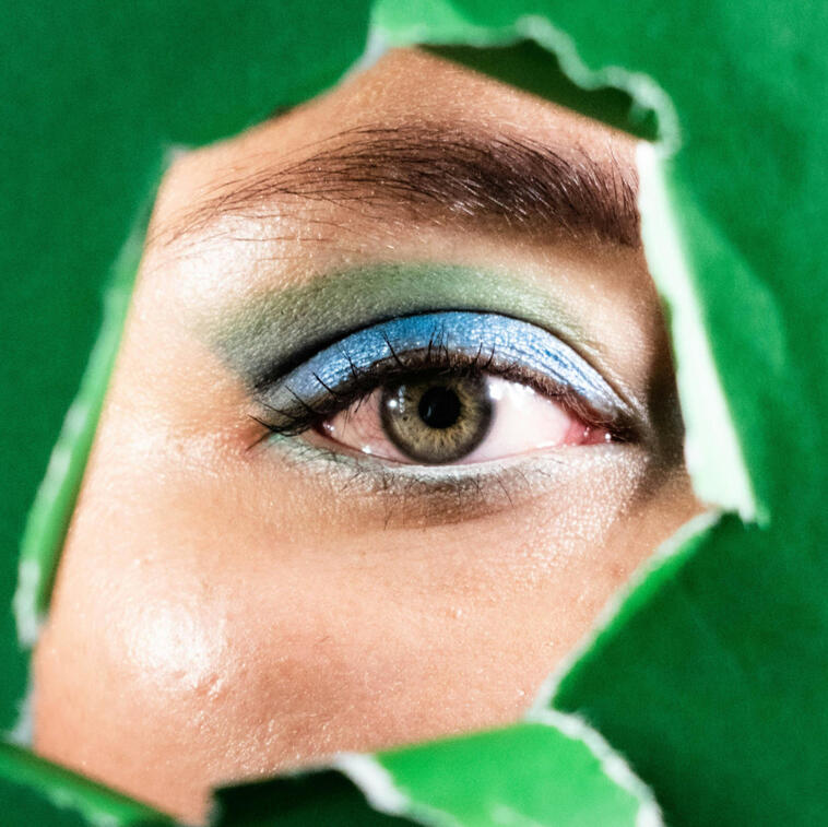 Lucie Teen Health Peek Icon
